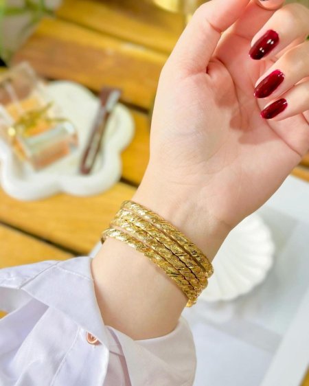 اربع اساور مزخرف، فاخرة